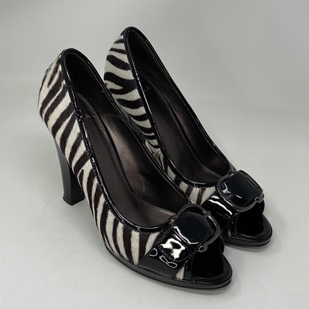 Isola Shoes Heels Pumps Zebra Print Patent Leather Buckle Size 8